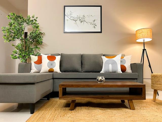 Splendid 2-BHK in Hebbal - 201 in Hebbal, Bengaluru — 2 BHK · sleeps 4 · 2 bath
