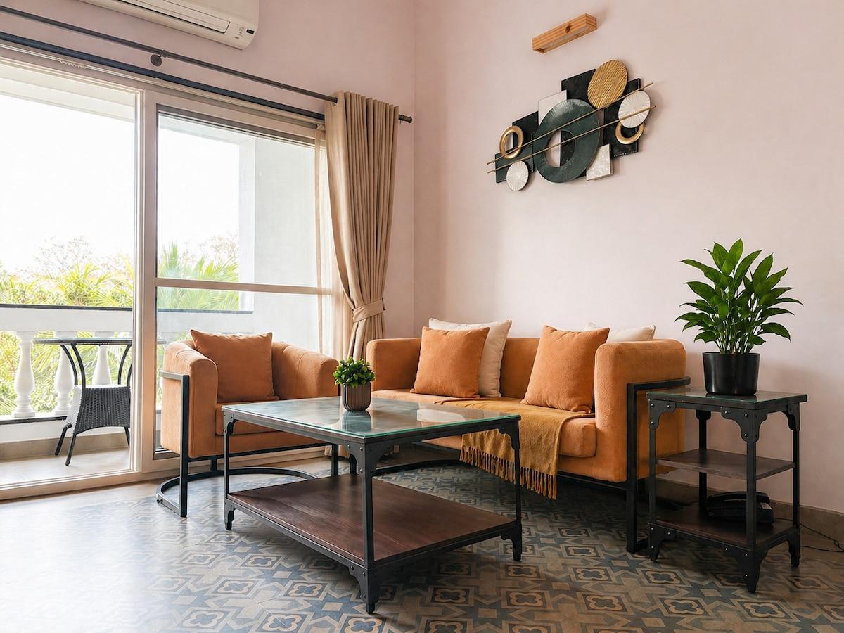 Spacious 2BHK nr Bawri, Avos Kitchen with Pool 301 — 2 BHK apartment in Assagao, Goa
