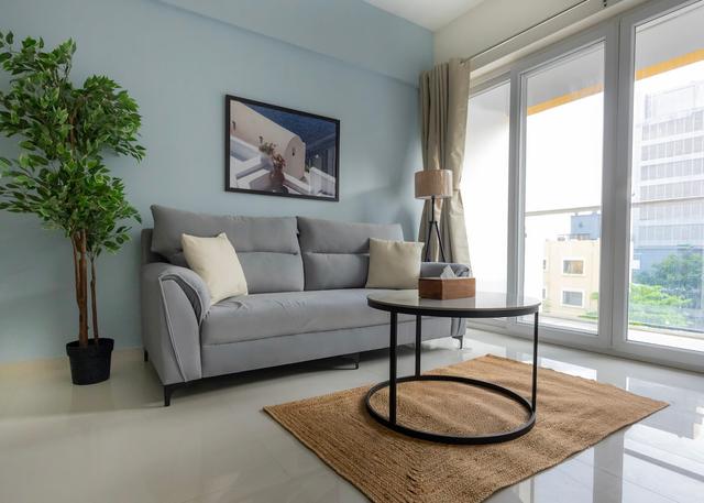 2-BHK in Viman Nagar | Nr Airport & Symbiosis ~401 in Viman Nagar, Pune — 2 BHK · sleeps 4 · 2 bath