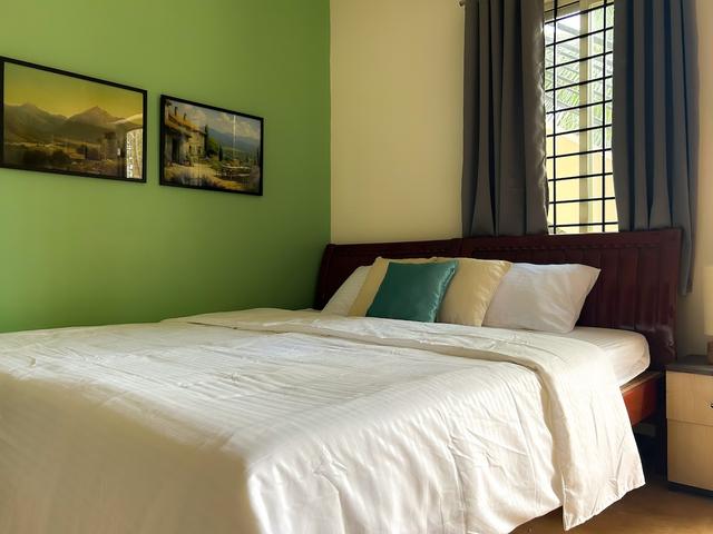 Spacious AC Studio Flat in Mysore - 202 in Bannimantap, Mysuru — 1 BHK · sleeps 2 · 1 bath